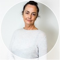 Dr Amanda Davies