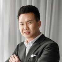 Sean T.