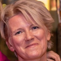 Viola Schönefeld