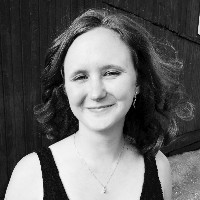 Betsy Leal, Lisw