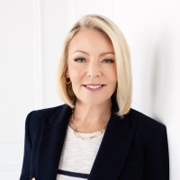 Theresa Shutt, Cfa