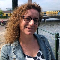 Dilys Van Zeist-Hoogenraad
