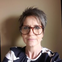 lesley coombes