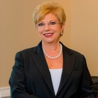 Lynn Faust