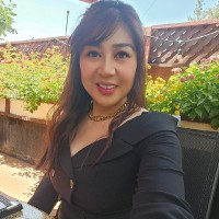 Richelle R.