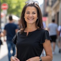 Esther M. Santos