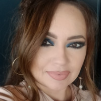 Sandy Flores