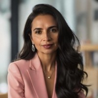 Angela Avendano, Ms