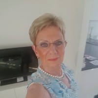 Christiane Doll
