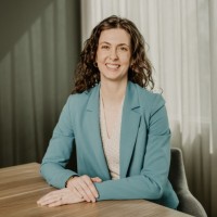 Azia Onofrychuk, Bcom, Mba