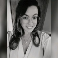 Suzanne Bond