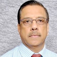 Ruben R Manikam