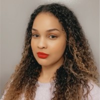 Nicole R.