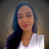 Beatriz Palhares Stefano