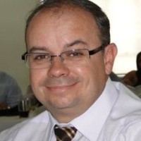 Valdir Caparroz