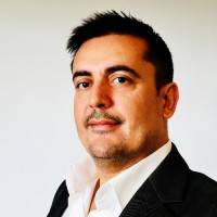 Suat Kazemi