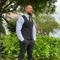 Elliot Robles