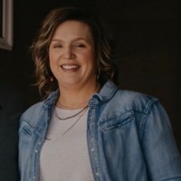 Nicole Jones