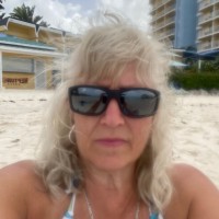 Kim Lewis
