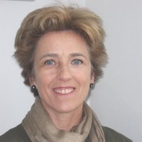 Carmen Alcalde Aramburu