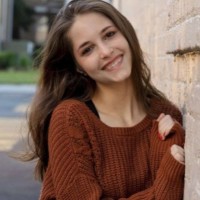 Arianna Phillips