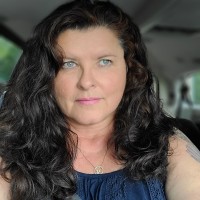 Shelli Lawrence