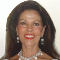Nina Kahn
