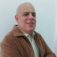 John González
