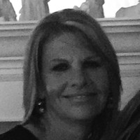 Julie Stender