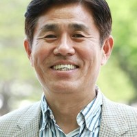 Un-Hyeck Yoon