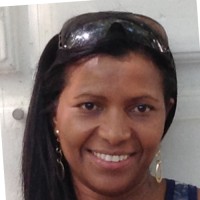 Elisa Claudia Gomes