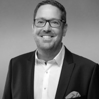 Tom Decker