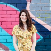 Dr Tara Bates