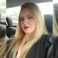 Nívea Vicente Freitas