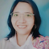 Komang Rina Tristiyanti