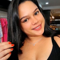 Thais Ferreira