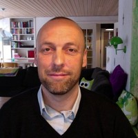 Simon Lyngbæk