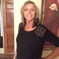 Donna Stoebner
