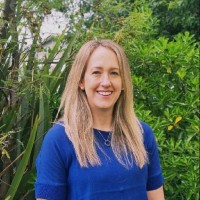 Laura Dewar