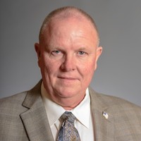 Holt Dennis