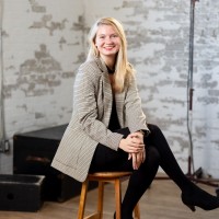 Corinna Esih