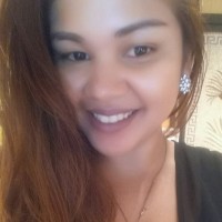Laurie Flores