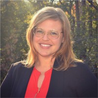 Julie Pahnke, Ms