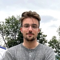 Damien Devisi