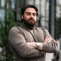 Mic Peri Fadri Schneider