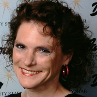 Angela Saal