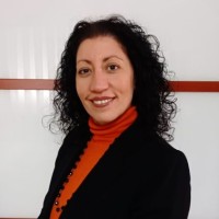 Esther Anschuzt