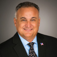Robert Camacho, Abr