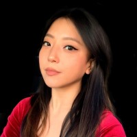 Holly Sangah Lee