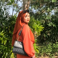 Hezleen Natilia